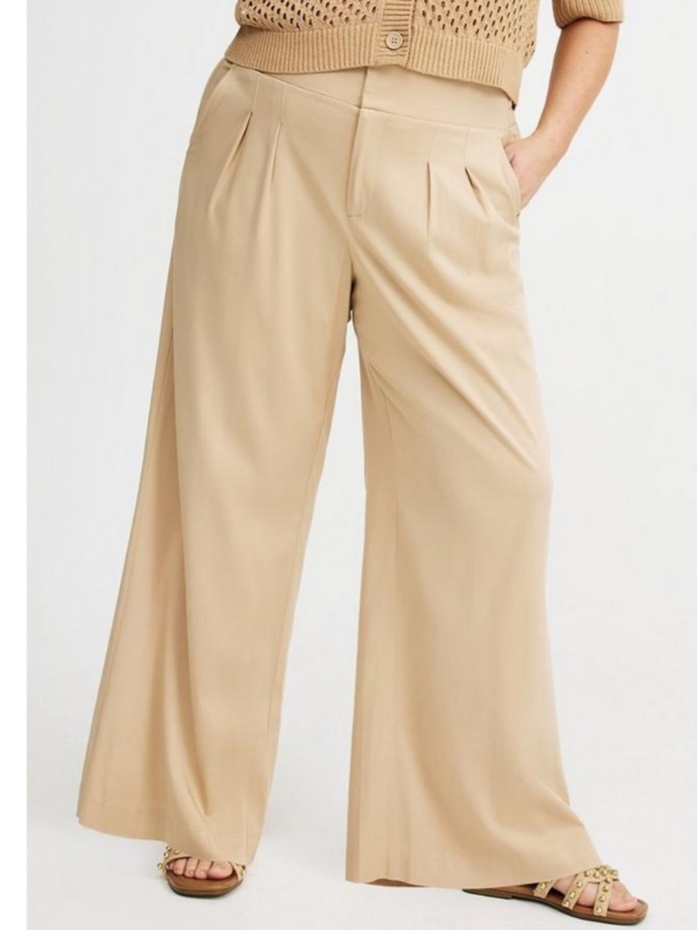 NWT Torrid Wide Leg Stretch Challis High-Rise Pant Size 18 Short